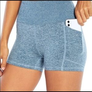 Zobha athletic high rise fitted shorts with side pockets